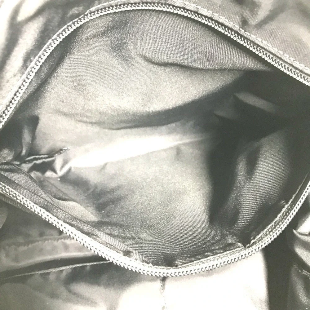 GUCCI Black Leather Shoulder Bag - Picture 12 of 14
